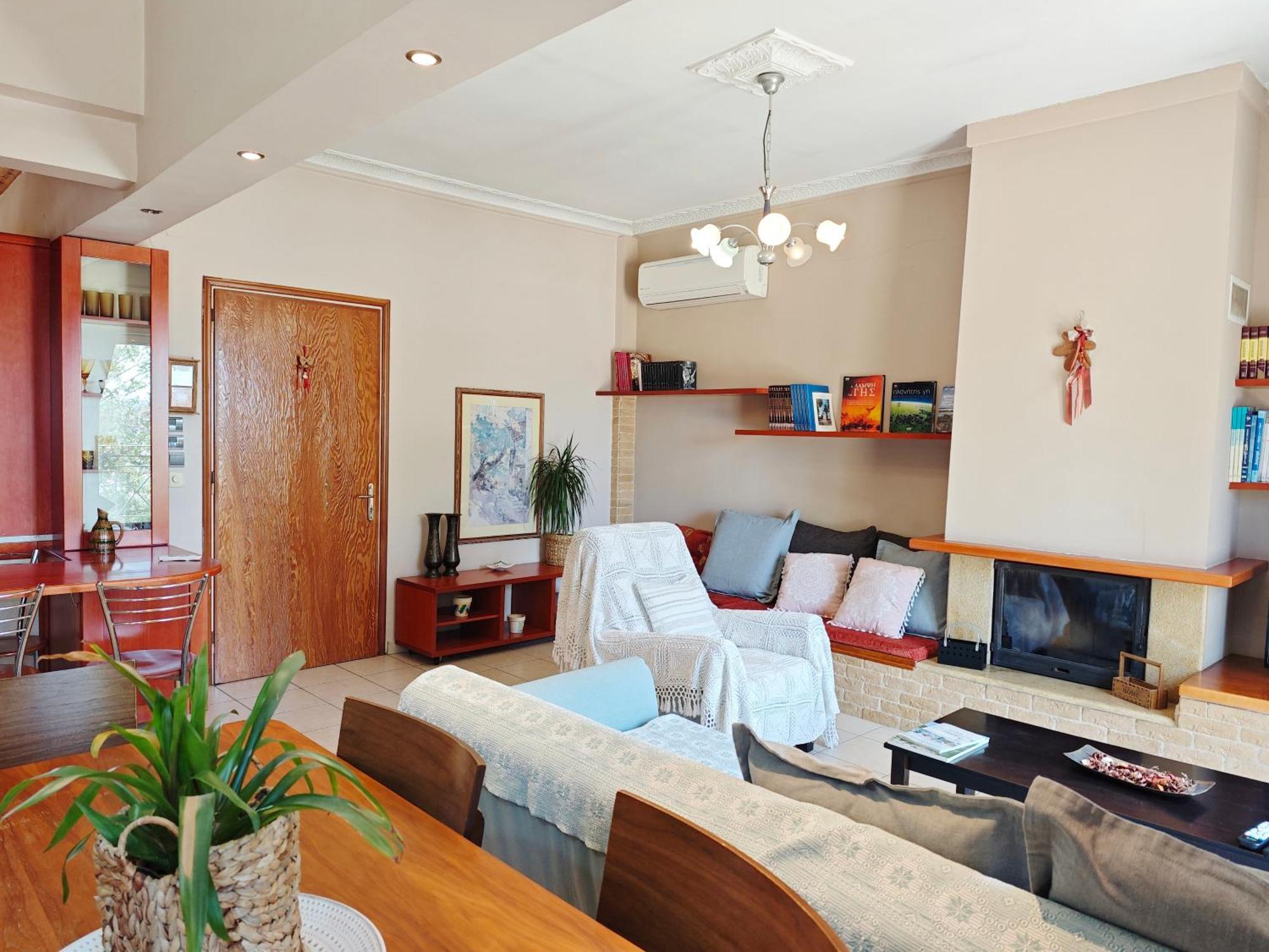 Spacious & Bright Flat With Balcony Lávrion Esterno foto